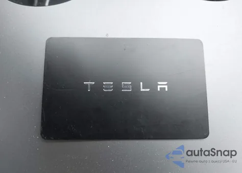2024 Tesla Model Y Long Range Dual Motor All-Wheel Drive from USA, damaged, VIN 7SAYGDEE0RA331282
